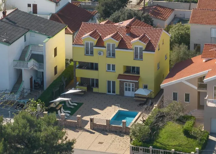Apartment Oliva *