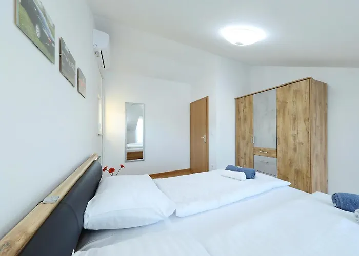 Oliva Apartment *