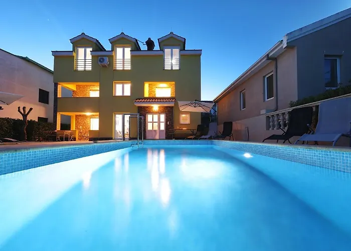 Oliva Apartment *