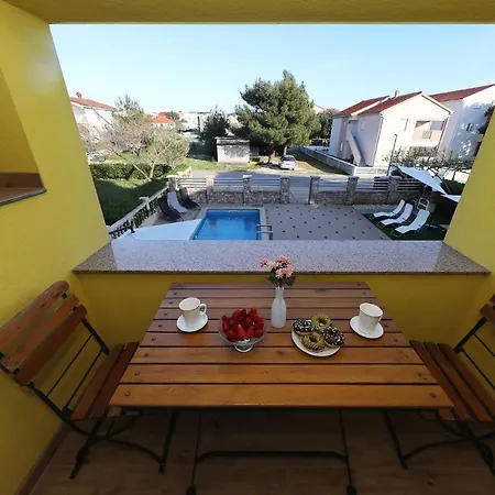 Apartament Oliva Vrsi