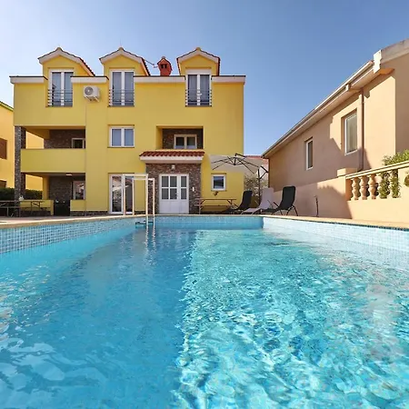 Oliva Apartment Vrsi