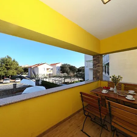 Oliva Apartment Vrsi